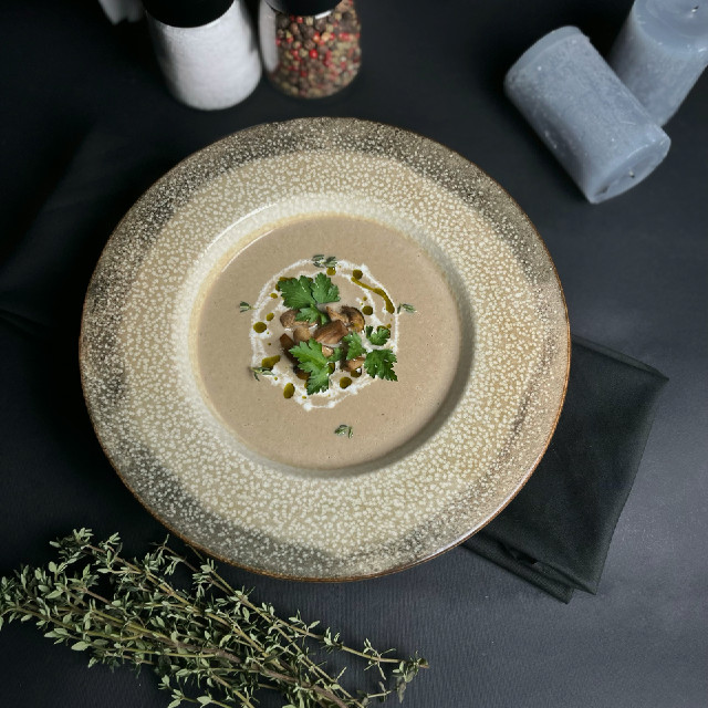 Грибний крем-суп / Mushroom cream soup