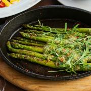 Фермерська зелена спаржа / Farm green asparagus