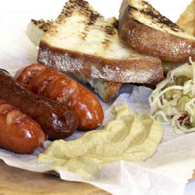 Sültkolbász válogatás | Skillet fried variety of home-made sausages
