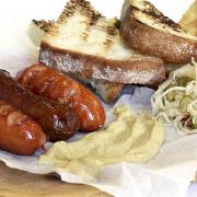 Sültkolbász válogatás | Skillet fried variety of home-made sausages