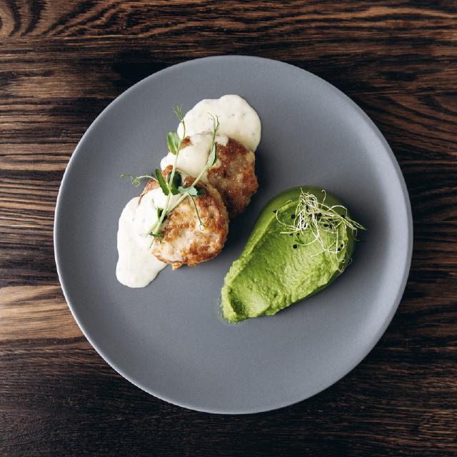 Rabbit cutlets with green puree