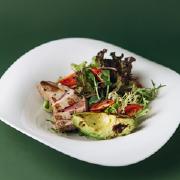 Tuna salad with roasted avocado