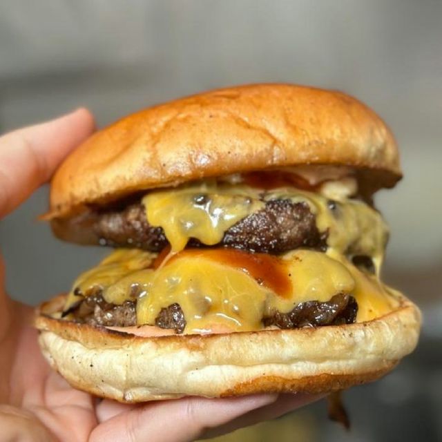 EL YAPIMI ÇİFT BURGER&CİPS