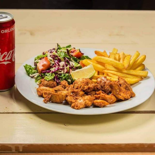 SOSLU TAVUK SERVİS
