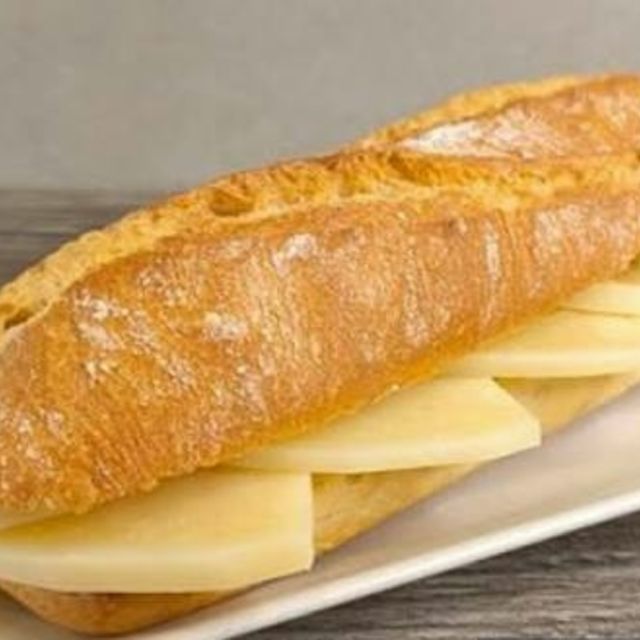 MEDIO QUESO CURADO