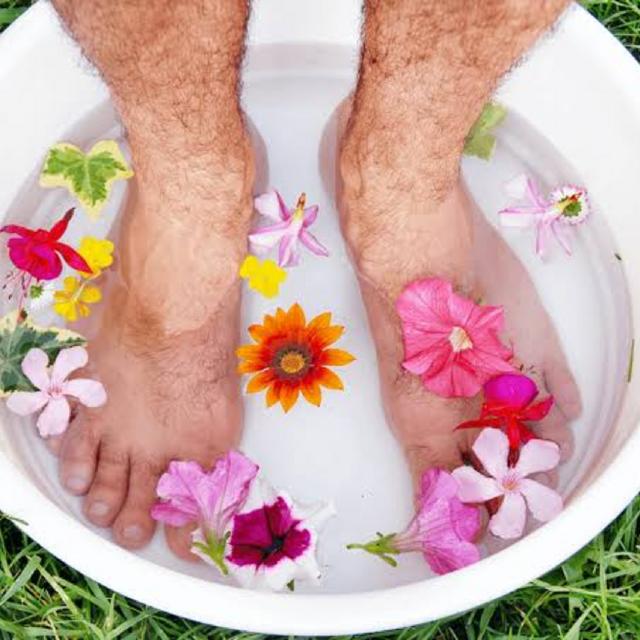 Pedicure