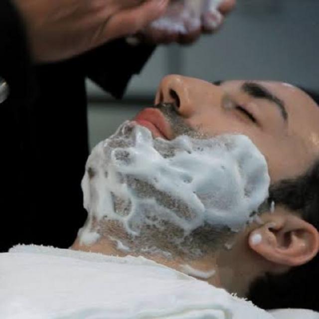 Gel shaving