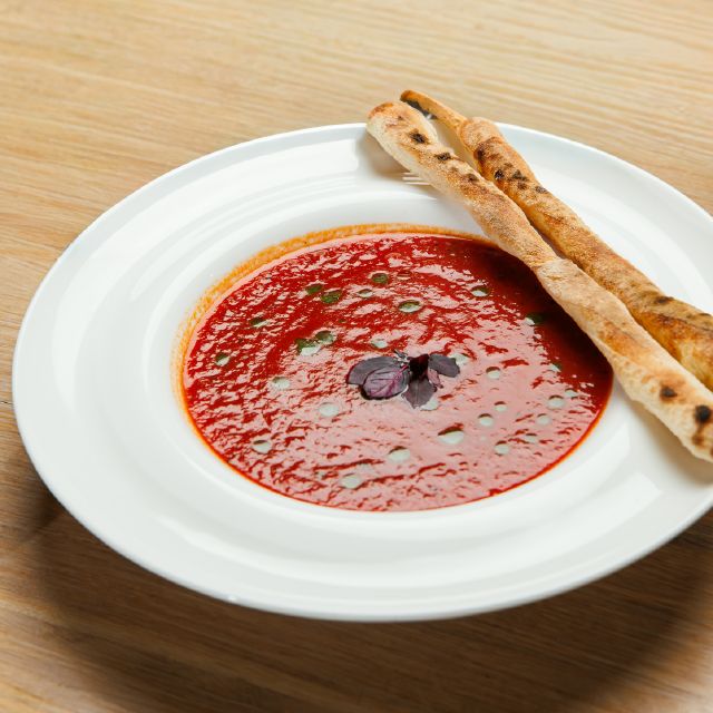 Суп томатний