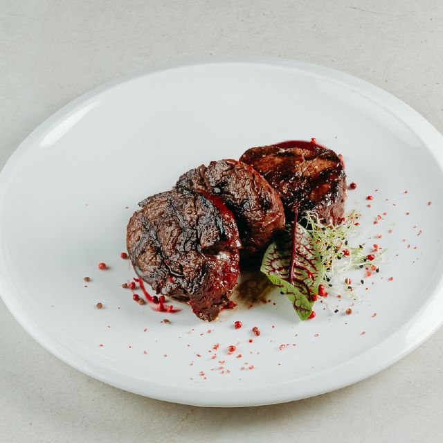 Медальйони телячі