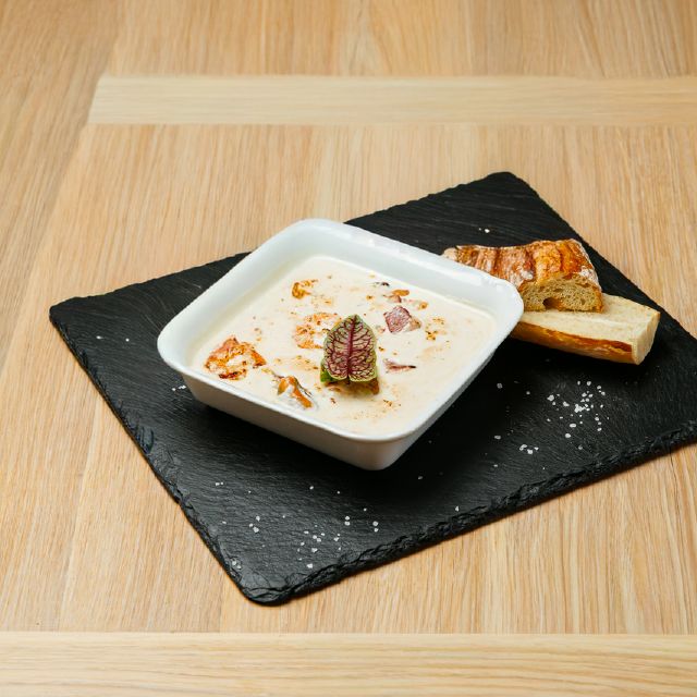 Морепродукти запечені у вершках