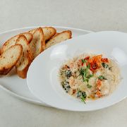 Лосось у вершковому соусі