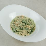 Шпинат у вершковому соусі