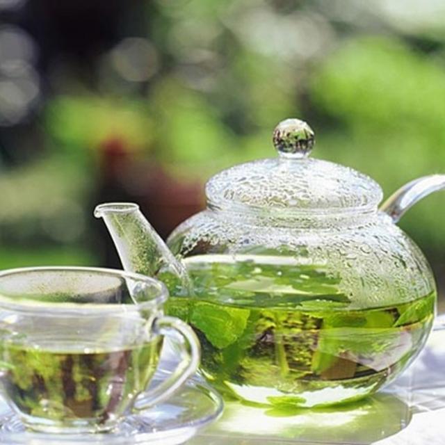 Заварник чая зеленого