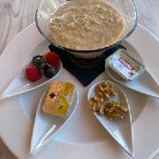 Oatmeal porridge with wild berries