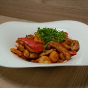 Свинина з овочами