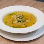 Бульйон з локшиною