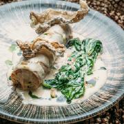 Стерляди филе с шпинатом и сливочным соусом