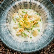 Пельмени из судака в сливочно-икорном соусе