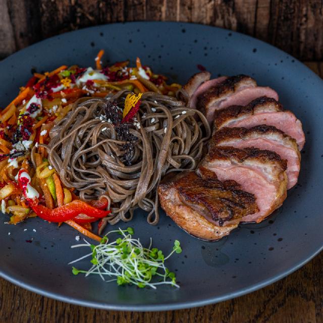 Качина грудка з локшиною Soba