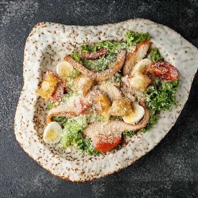 Салат цезар з куркою