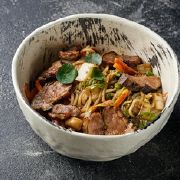 Wok з качкою