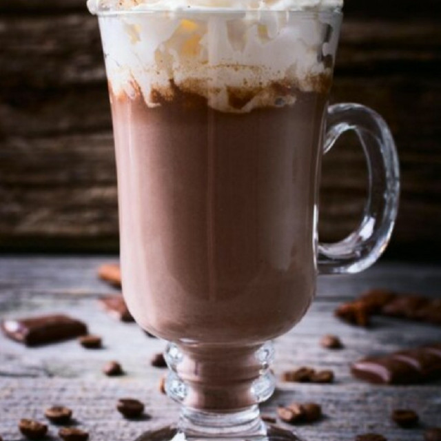 Шоколад SALTED CARAMEL CLASSIC