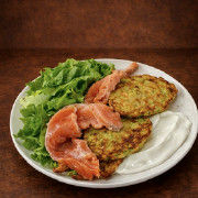 Оладки кабачкові з лососем с/с