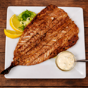 Скумбрія гриль з часниковим соусом
