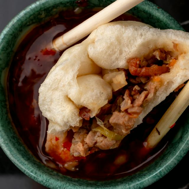 Бао  з качкою