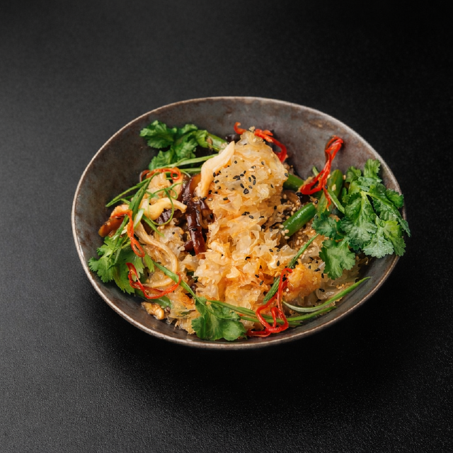 салат зі смажених китайських грибів