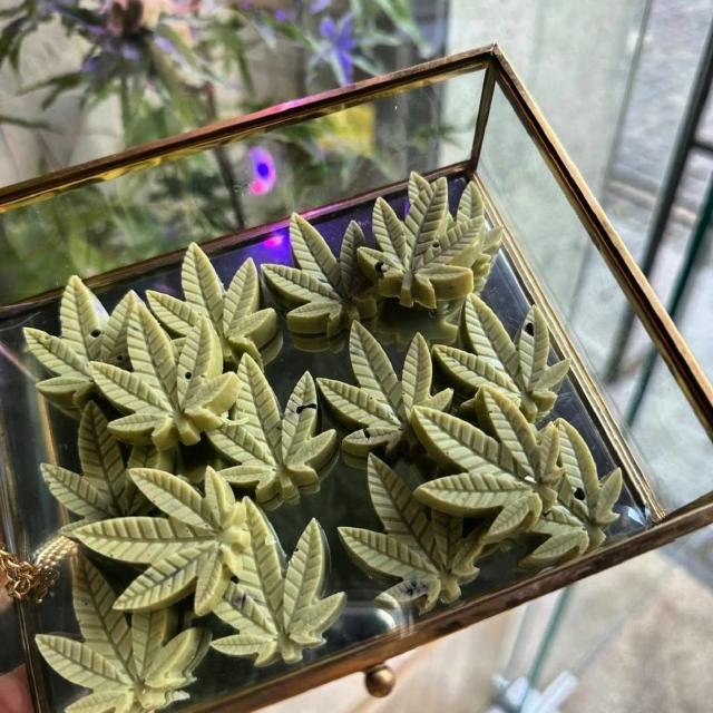 Шоколадна цукерка +CBD