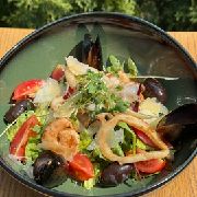 Салат з морепродуктами