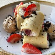 Млинці потрійні з карамельним кремом
