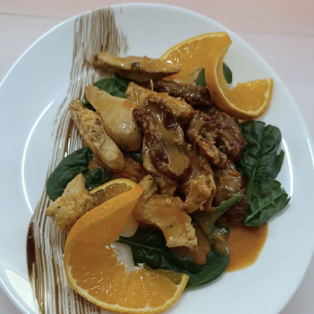 Chicken breast with dried tomatoamma