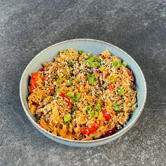 Рис по-тайськи з телячою вирізкою