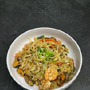 Удон з морепродуктами