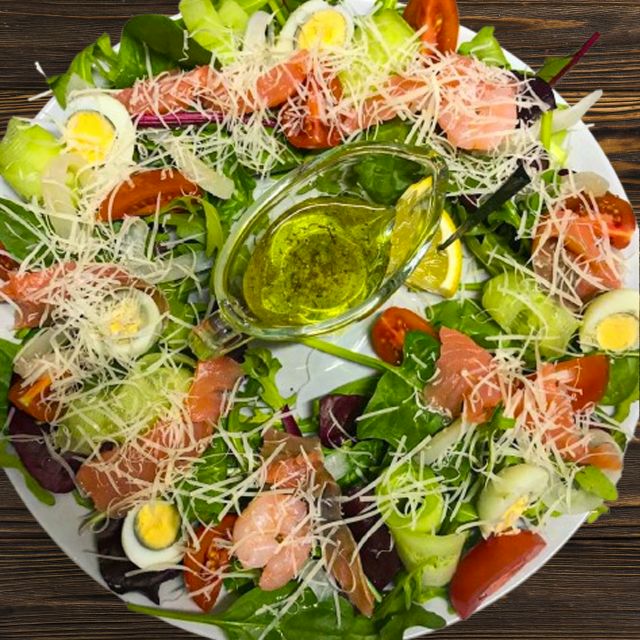 Салат "Зі сьомгою"