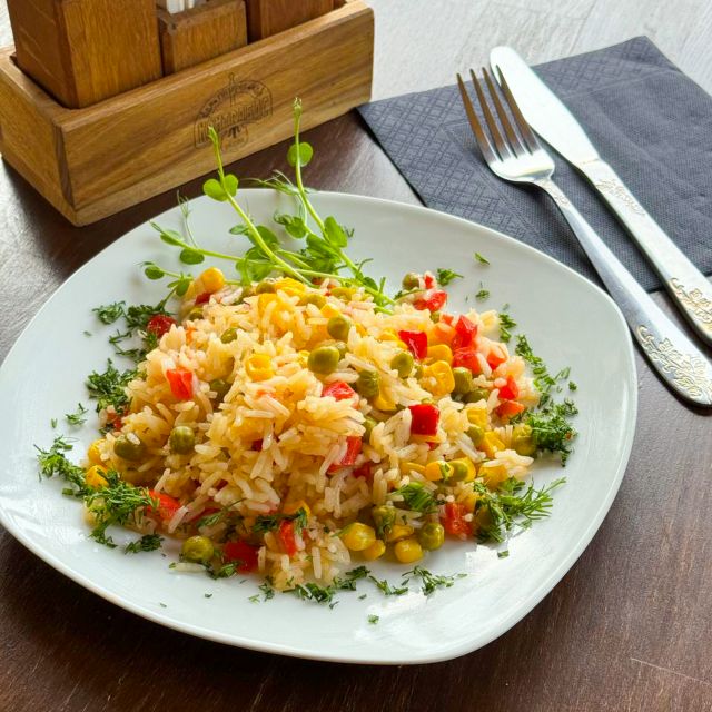 Рис з овочами