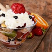 Морозиво з фруктами