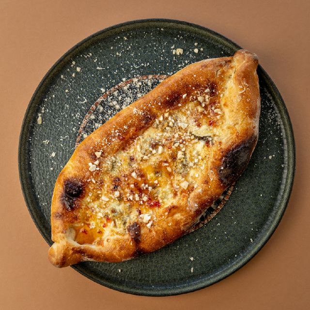 Хачапурі 4 сири