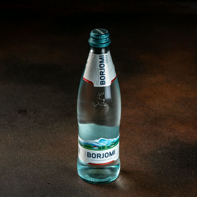 Borjomi скло