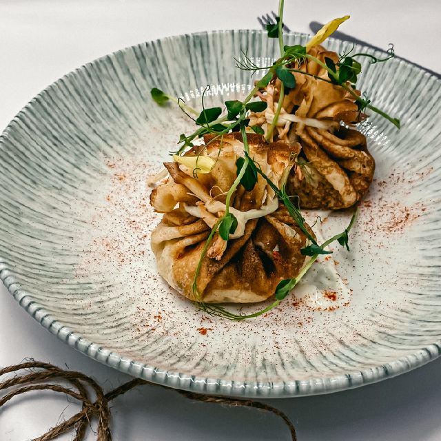 Млинці з курятиною та грибами