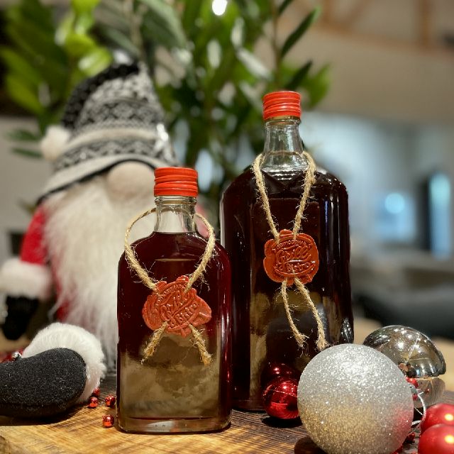 Наливка з вишні