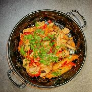 Гаряча пательня з курятиною