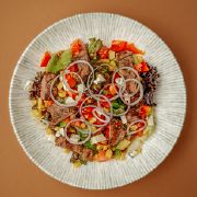 Салат з телятиною гриль та дор блю