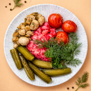 Асорті маринованих овочів