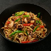 Удон з морепродуктами