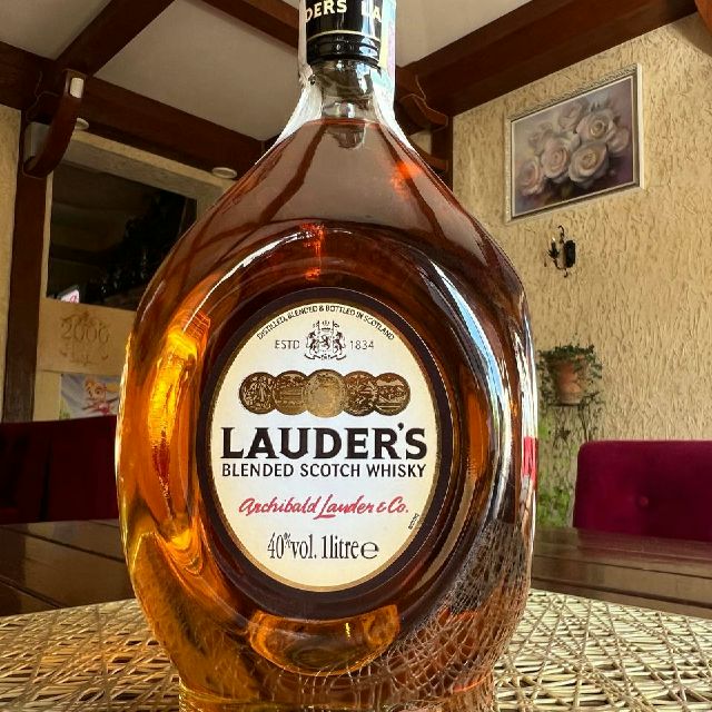 Віскі "Lauder's Finest"