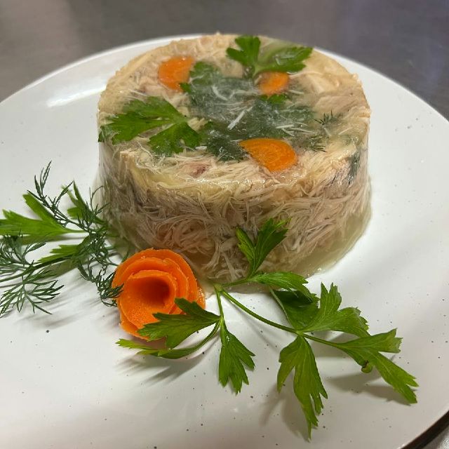 Мясо заливне ( холодець)